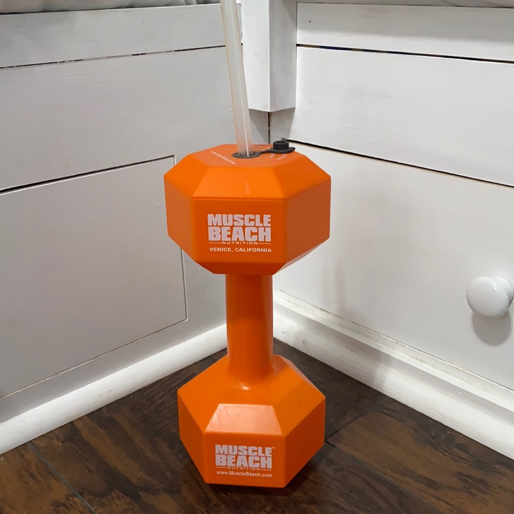 Muscle Beach dumbbell water protein cup bottle